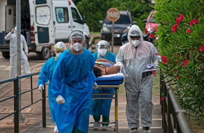 Imagem da notícia Pandemia: morte de profissionais de saúde cresce quase 25% no país em 2020