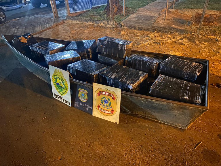 Imagem da notícia PF e PMPR Apreendem mais de R$ 100.000,00 em produtos contrabandeados em Foz do Iguaçu/PR