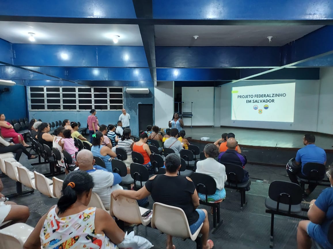 Imagem da notícia ANSEF-Salvador se reúne com pais de aluno do Colégio Rubem Dário para apresentar o Projeto “O Federalzinho”
